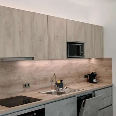 Novy Na Grusce U Bataku * Strážnice