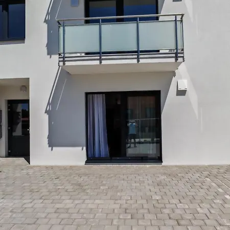 Novy Na Grusce U Bataku Apartman *