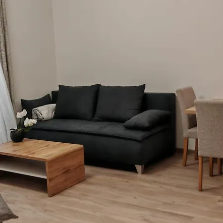 Novy Na Grusce U Bataku Strážnice