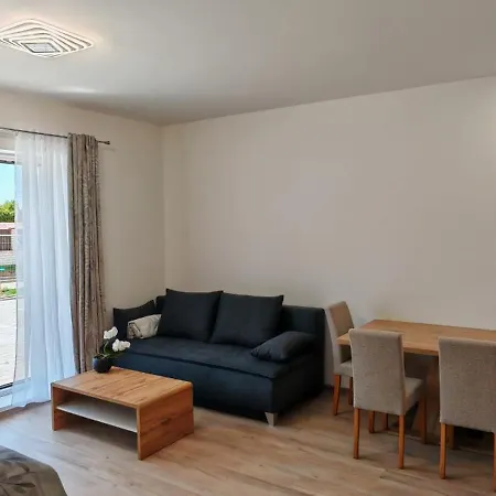 Apartman Novy Na Grusce U Bataku