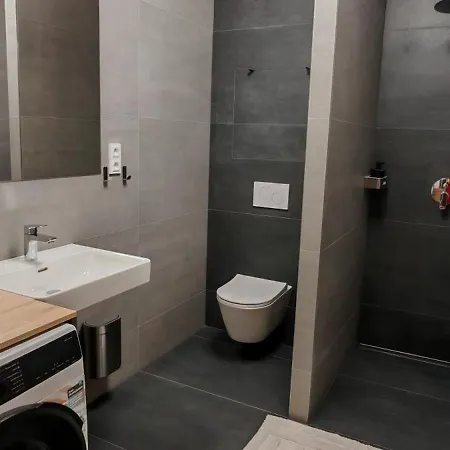 Novy Na Grusce U Bataku Strážnice
