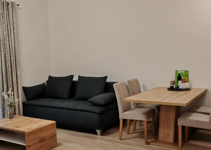 Novy Na Grusce U Bataku Apartament